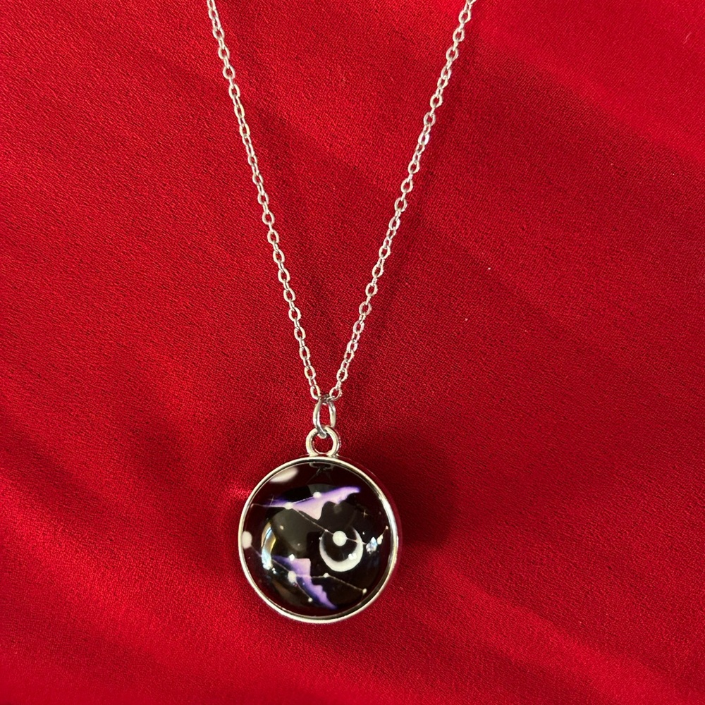 Elegant Silver and Black Pendant Necklace